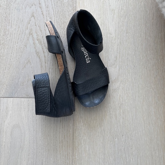 Pedro Garcia black sandals size 5 - Picture 2 of 2